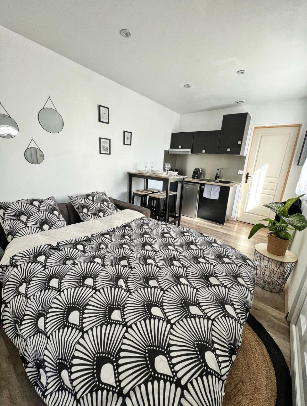 Joli Appartement Avec Parking Λα Ροσέλ Εξωτερικό φωτογραφία
